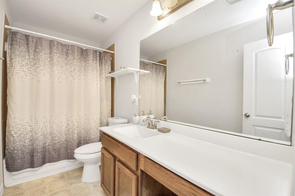 2410 Village Stone Court, Katy, Texas image 21