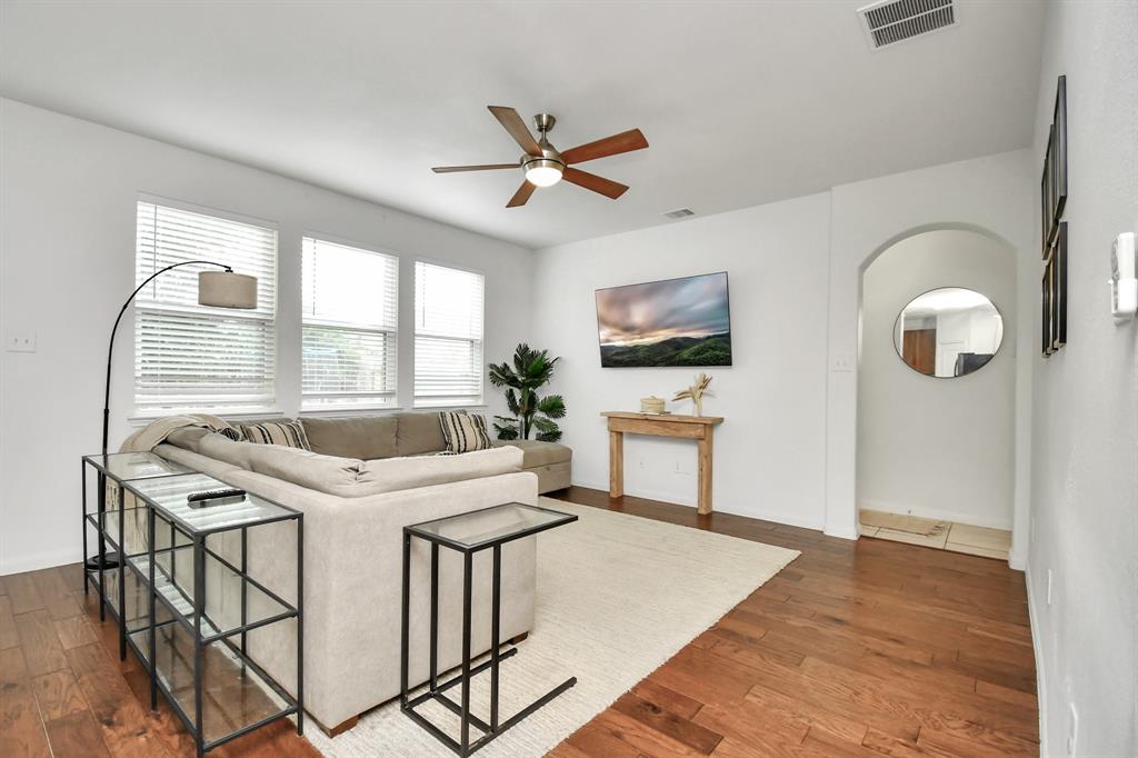 2410 Village Stone Court, Katy, Texas image 10