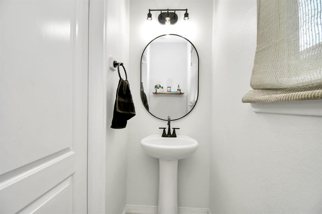 2410 Village Stone Court, Katy, Texas image 12
