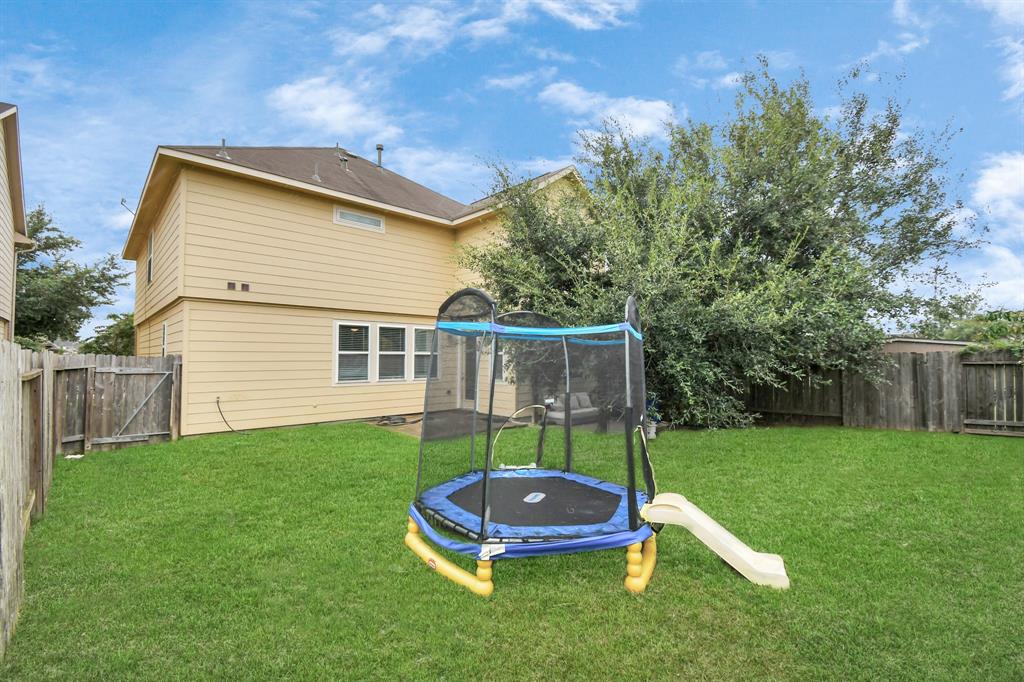 2410 Village Stone Court, Katy, Texas image 36