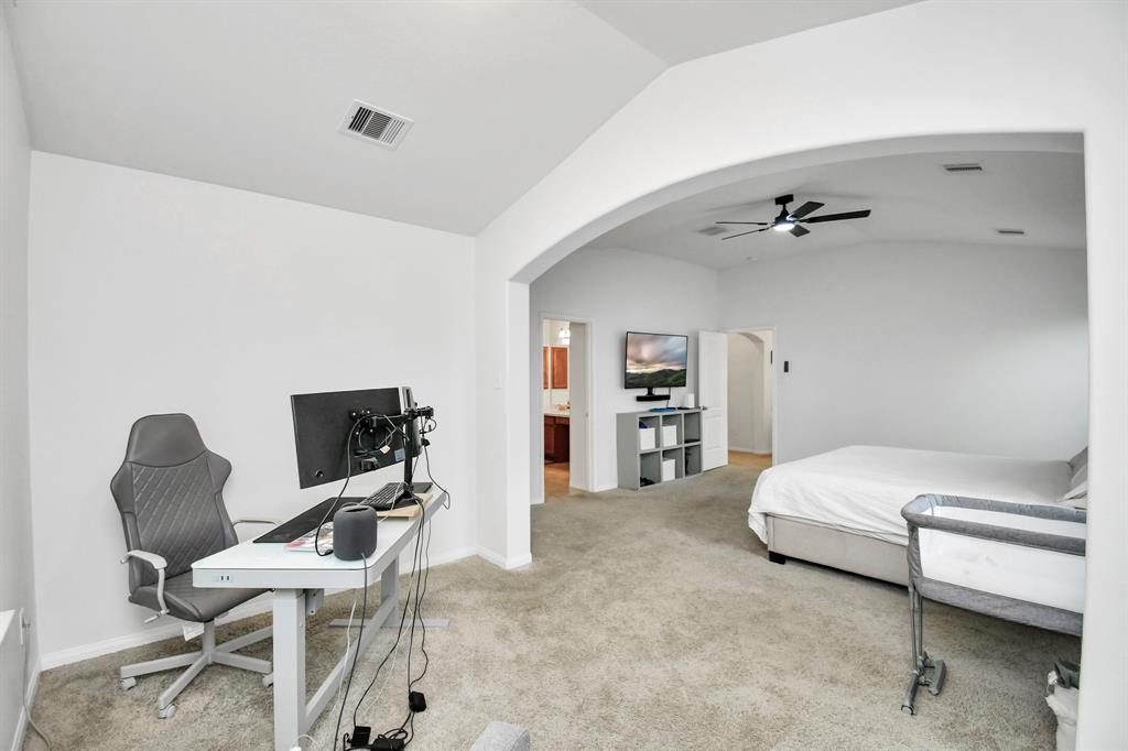 2410 Village Stone Court, Katy, Texas image 24