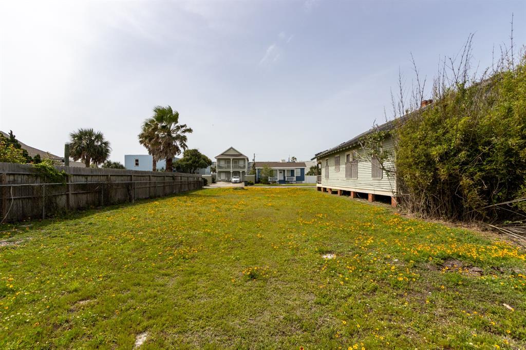 3616 Avenue S 1/2, Galveston, Texas image 3