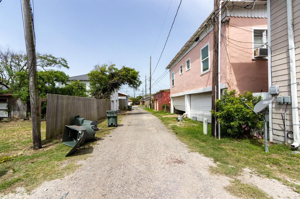 3616 Avenue S 1/2, Galveston, Texas image 13
