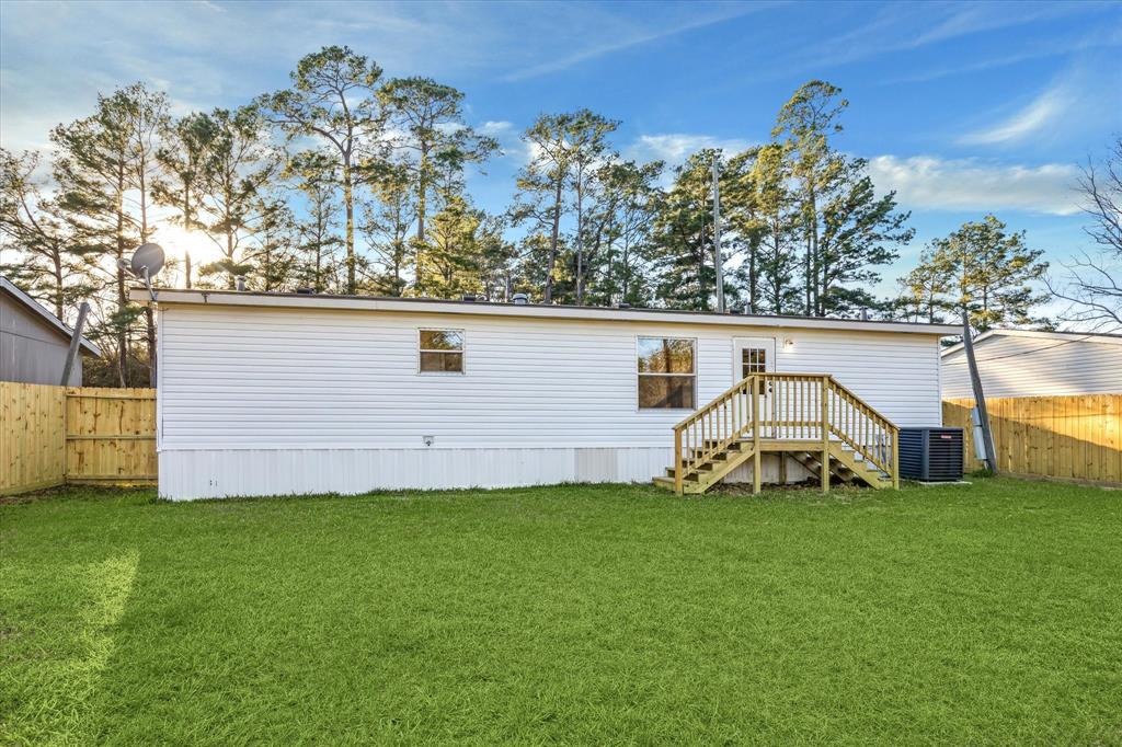 33156 Wedgewood Drive, Magnolia, Texas image 14