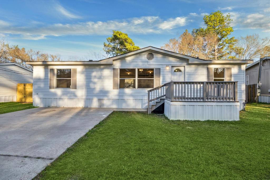 33156 Wedgewood Drive, Magnolia, Texas image 2
