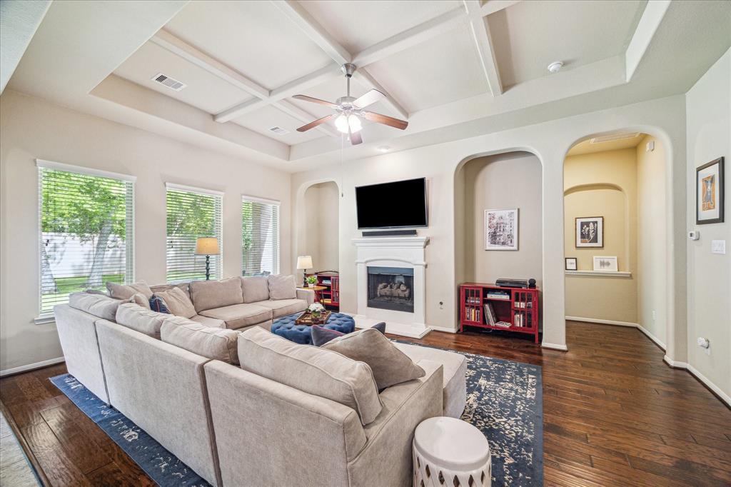 39 Amaifi Drive, Missouri City, Texas image 14