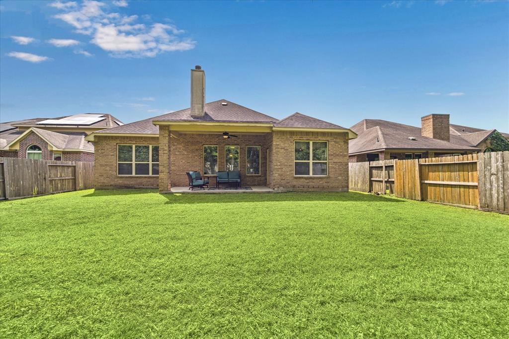 39 Amaifi Drive, Missouri City, Texas image 45