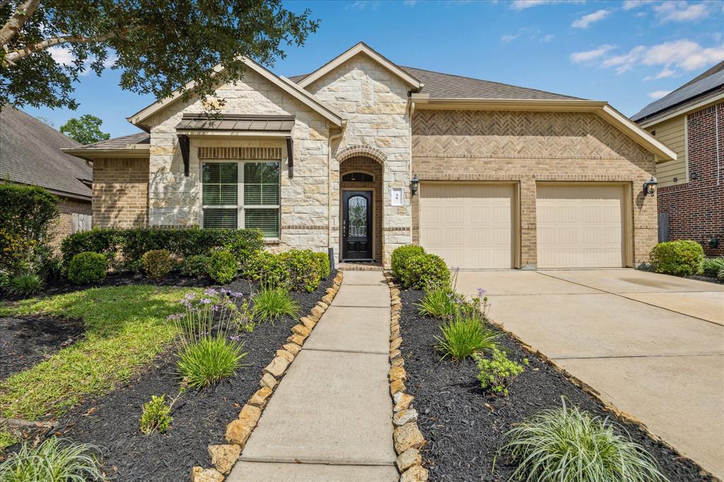39 Amaifi Drive, Missouri City, Texas image 1