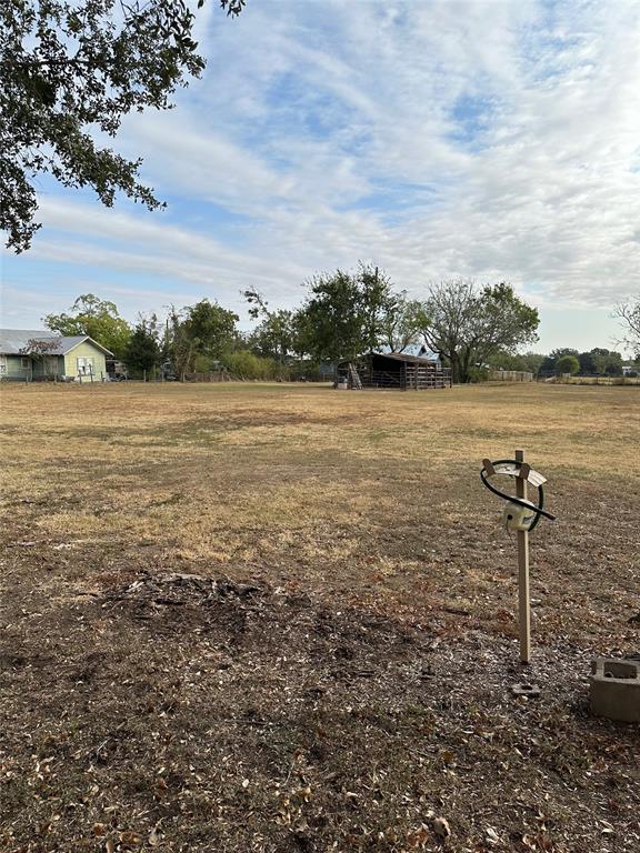 1132 Seydler Street, Gonzales, Texas image 1