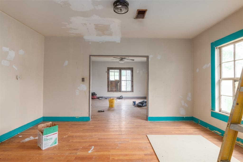 604 E Pine Street, Daisetta, Texas image 7