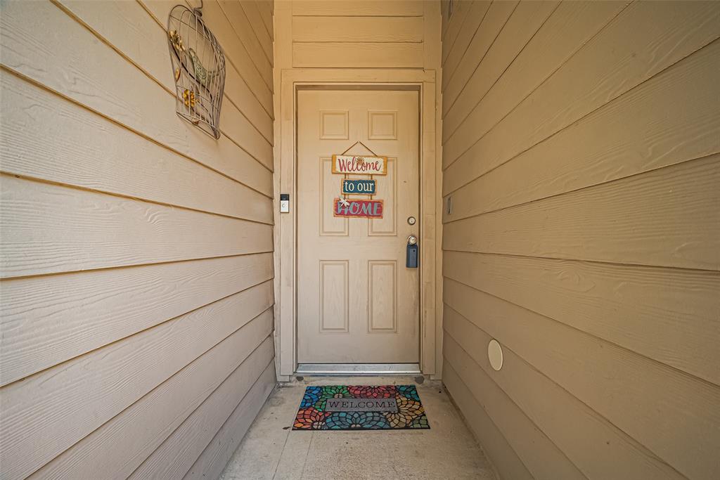 26431 Richwood Oaks Drive