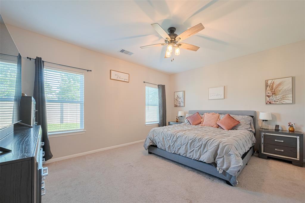 2446 Palisade Crest Drive, Rosharon, Texas image 32
