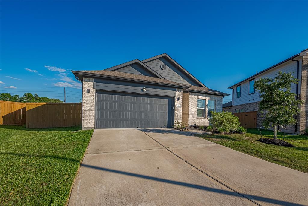 2446 Palisade Crest Drive, Rosharon, Texas image 4