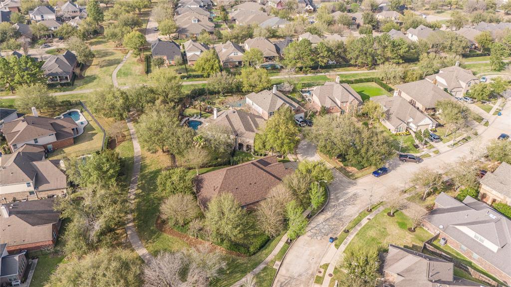 12203 E Laura Shore Court, Cypress, Texas image 46