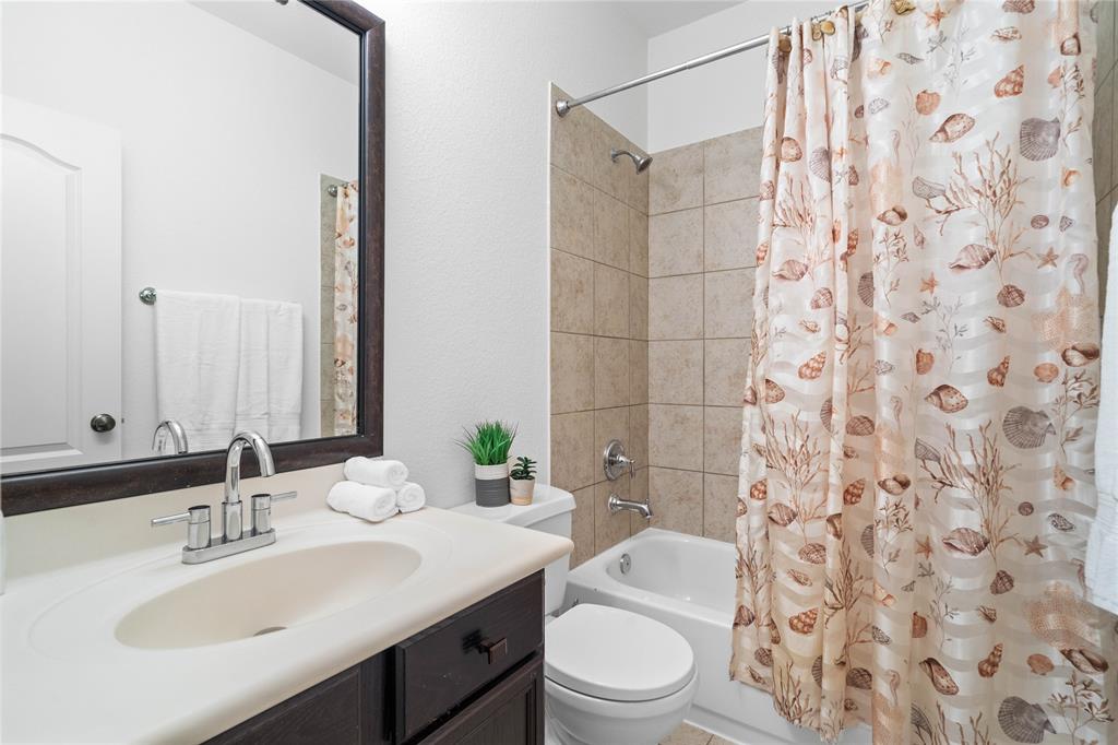 12203 E Laura Shore Court, Cypress, Texas image 31