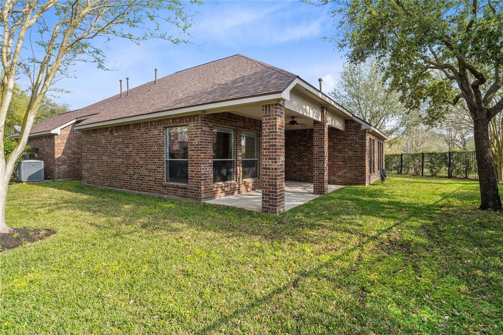 12203 E Laura Shore Court, Cypress, Texas image 40