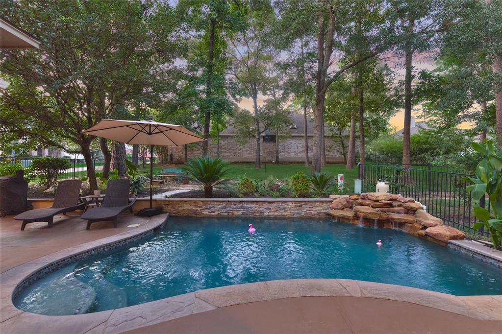 3 Creekwood Drive