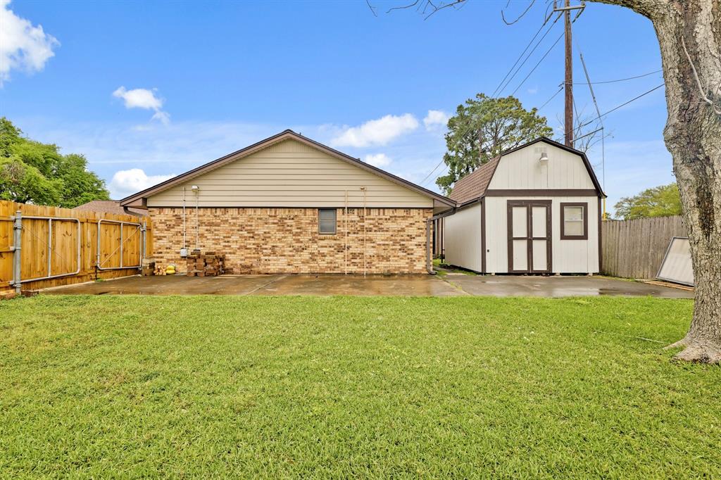 2325 E Shannon Street, Deer Park, Texas image 25