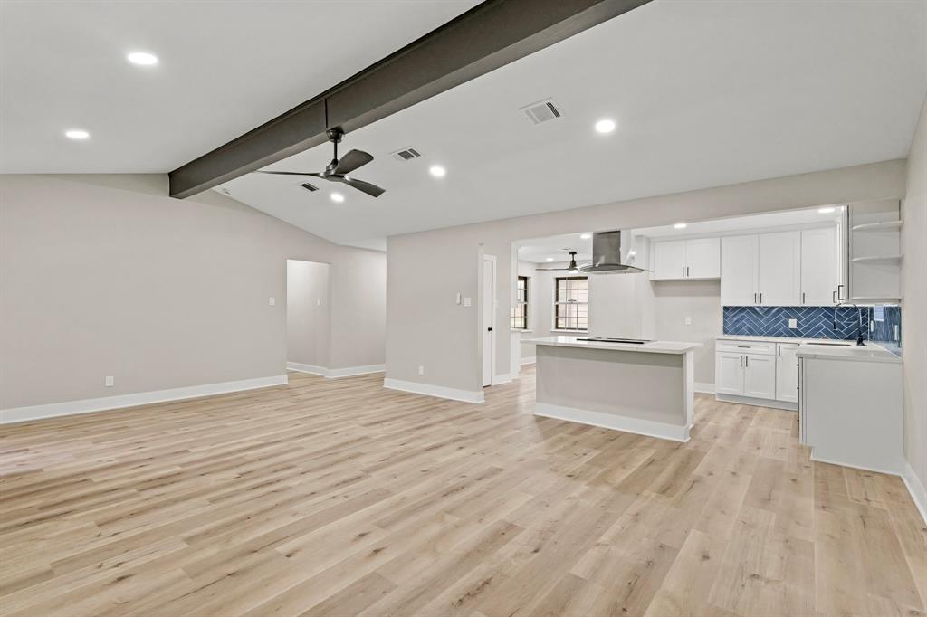2325 E Shannon Street, Deer Park, Texas image 7