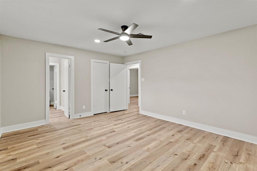 2325 E Shannon Street, Deer Park, Texas image 14
