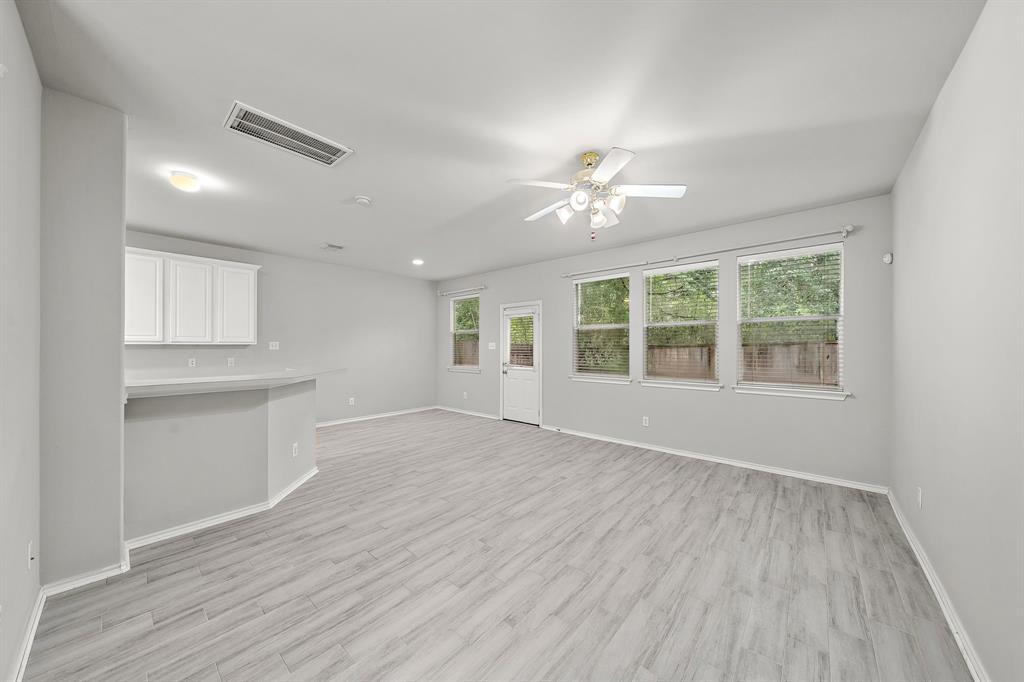 114 N Camellia Grove Circle