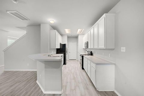 114 N Camellia Grove Circle The Woodlands TX 77382