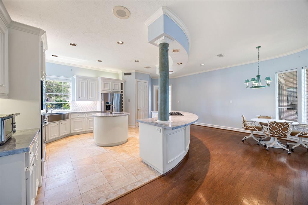 13602 Copeland Oaks Boulevard, Cypress, Texas image 11