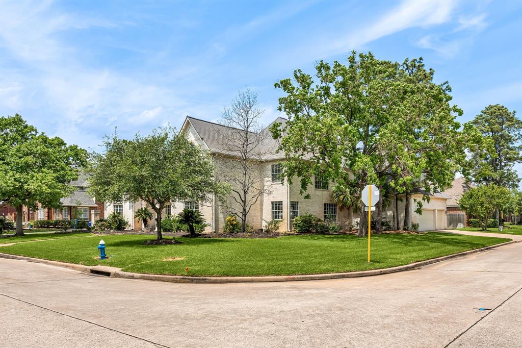 13602 Copeland Oaks Boulevard, Cypress, Texas image 2