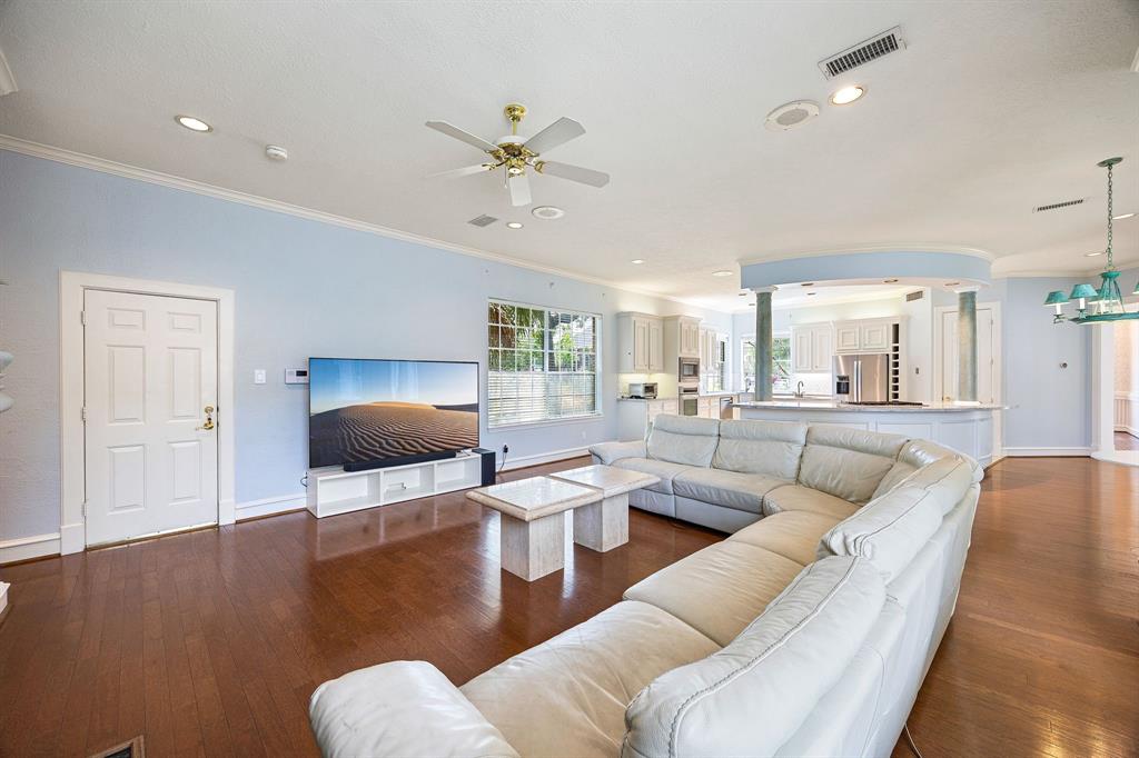 13602 Copeland Oaks Boulevard, Cypress, Texas image 19