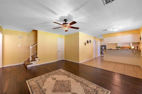 Single Family Residence in La Porte TX 10235 Belfast Road 6.jpg