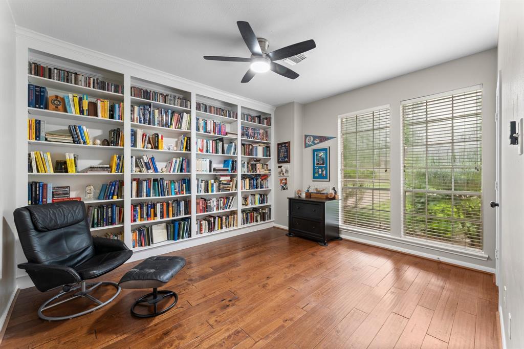 22 S Peaceful Canyon Circle, The Woodlands, Texas image 10