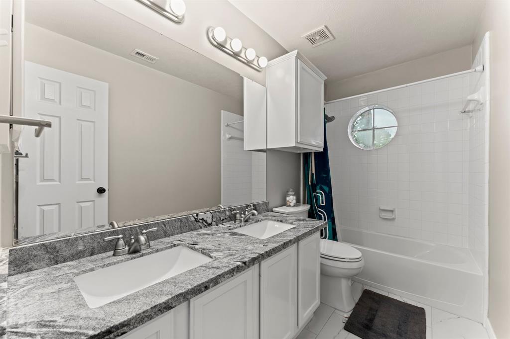 22 S Peaceful Canyon Circle, The Woodlands, Texas image 31