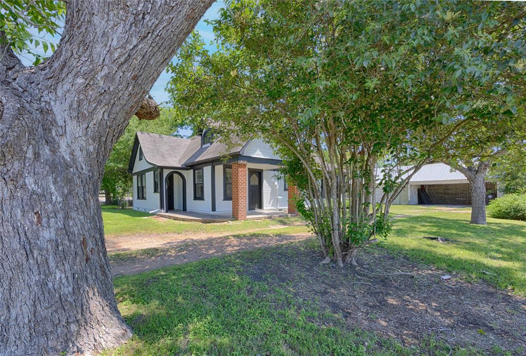 107 N Main Street, Schulenburg, Texas image 5