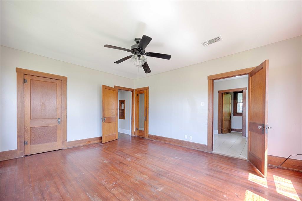 107 N Main Street, Schulenburg, Texas image 20