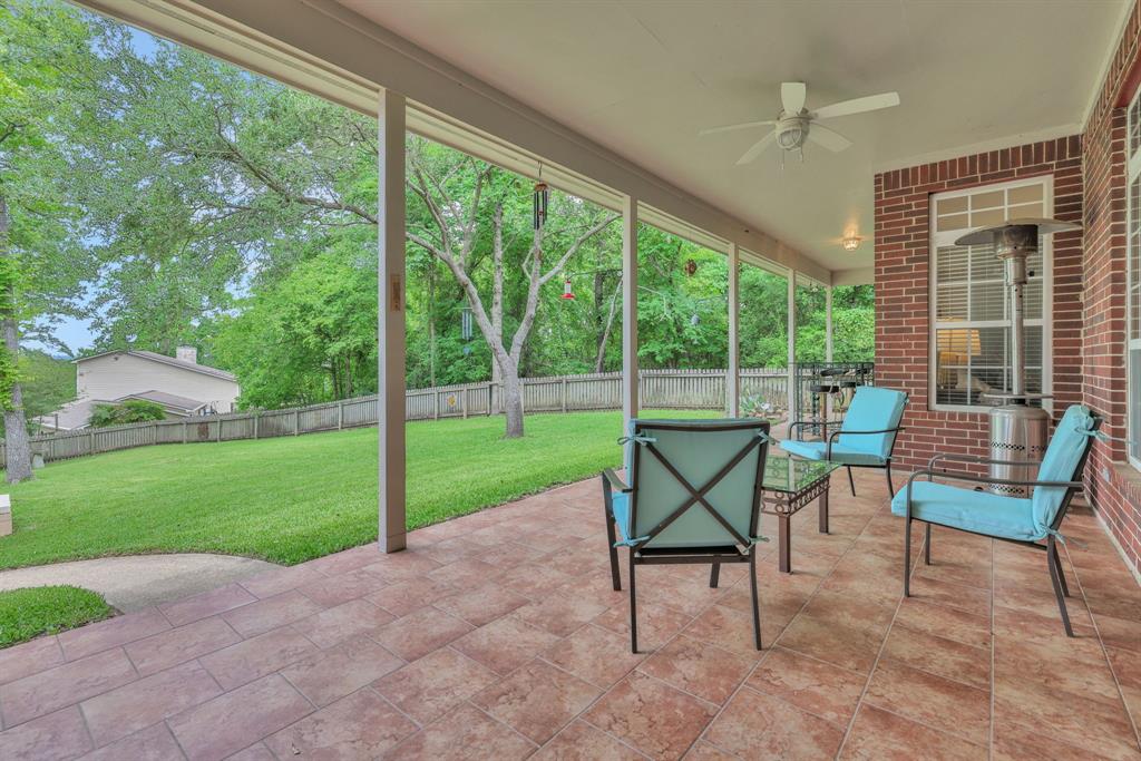 69 Lake Oaks Circle, Coldspring, Texas image 8