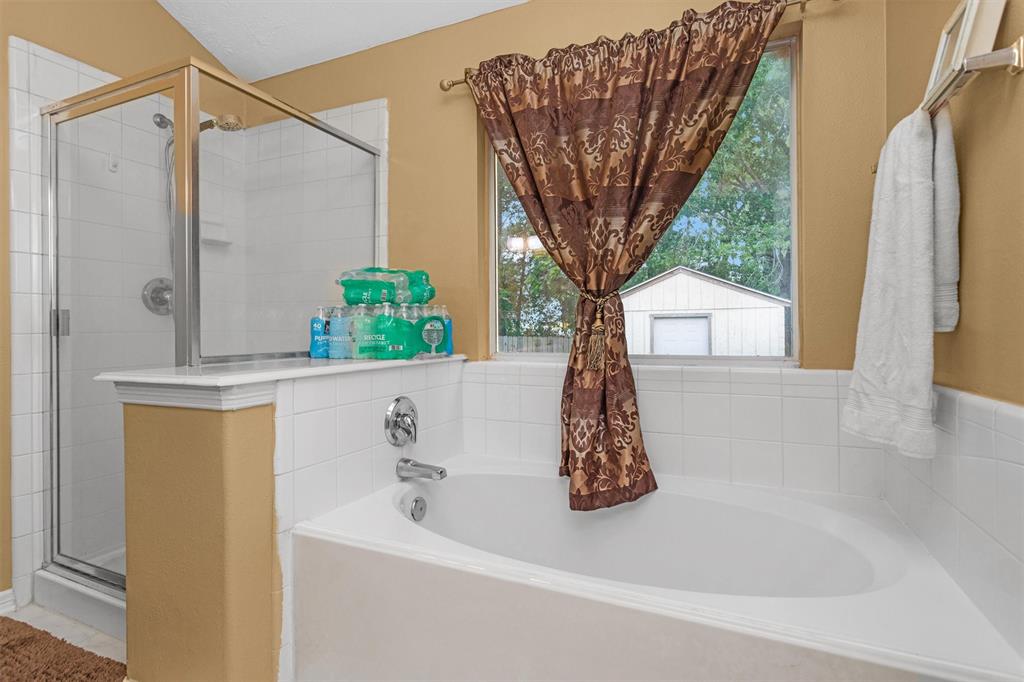 5019 Deerpath Drive, Conroe, Texas image 25