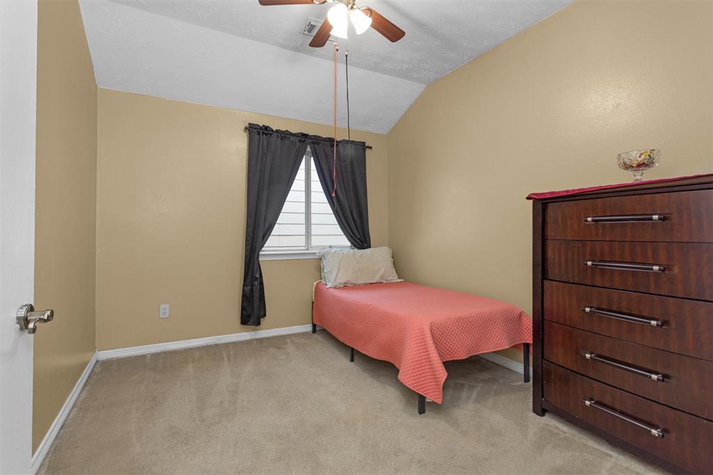 5019 Deerpath Drive, Conroe, Texas image 29