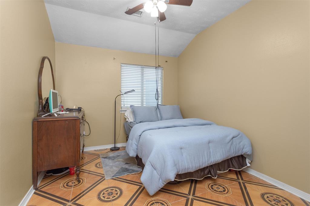 5019 Deerpath Drive, Conroe, Texas image 34