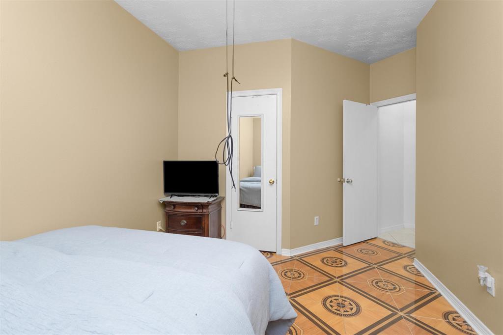 5019 Deerpath Drive, Conroe, Texas image 35