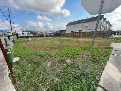 Photo of 3700 Canal Street, Houston, TX 77003 (MLS # 33304877)