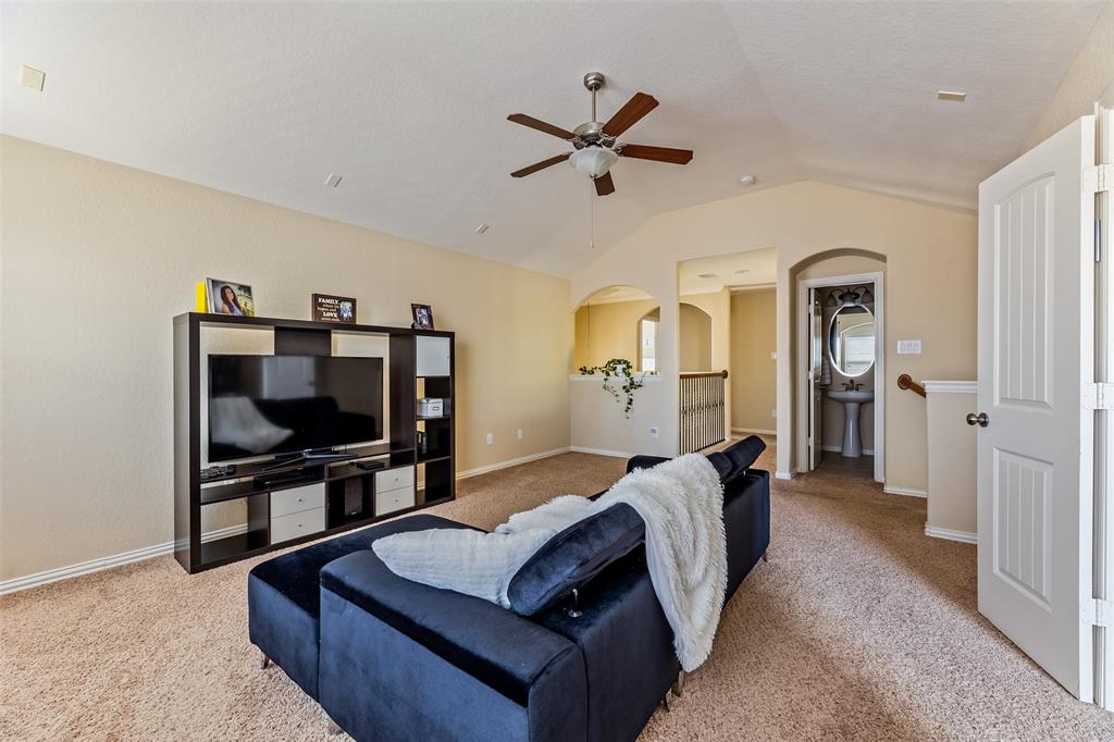 6811 Peach Mill Lane, Dickinson, Texas image 24