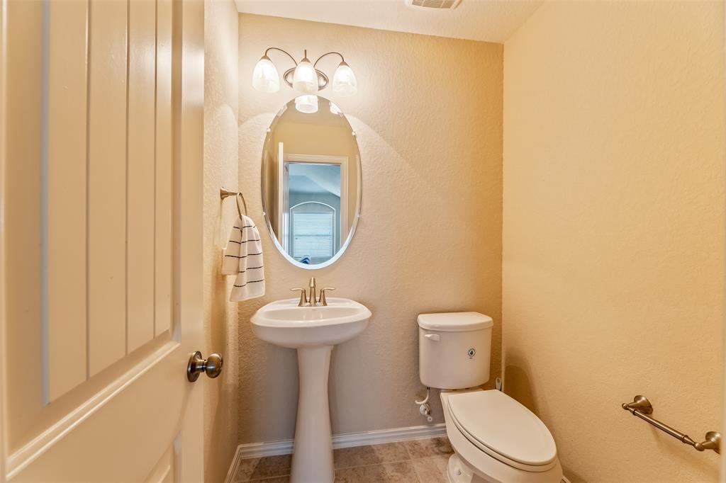6811 Peach Mill Lane, Dickinson, Texas image 25