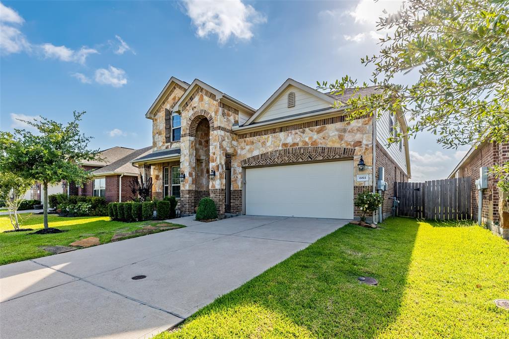 6811 Peach Mill Lane