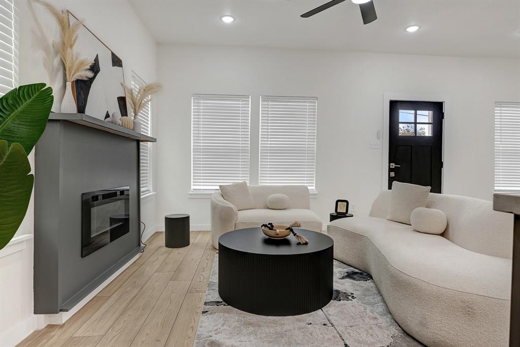 2422 Lidstone Street, Houston, Texas image 3