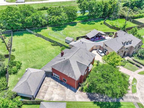 A home in Missouri City