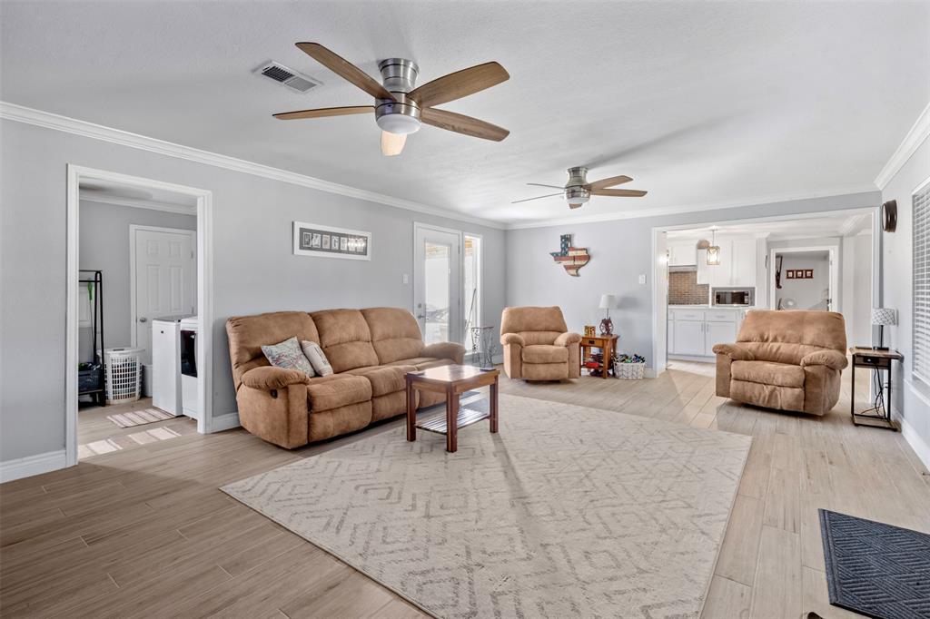 3404 North Street St, Liberty, Texas image 8