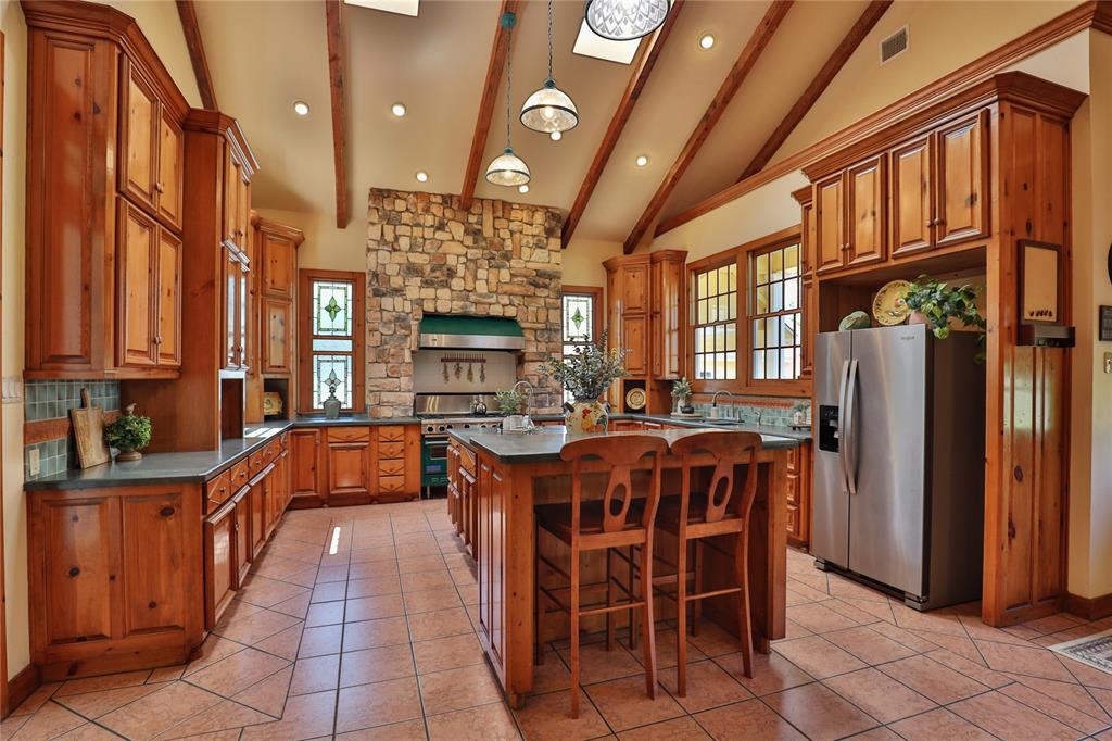582 County Road 703, West Columbia, Texas image 10