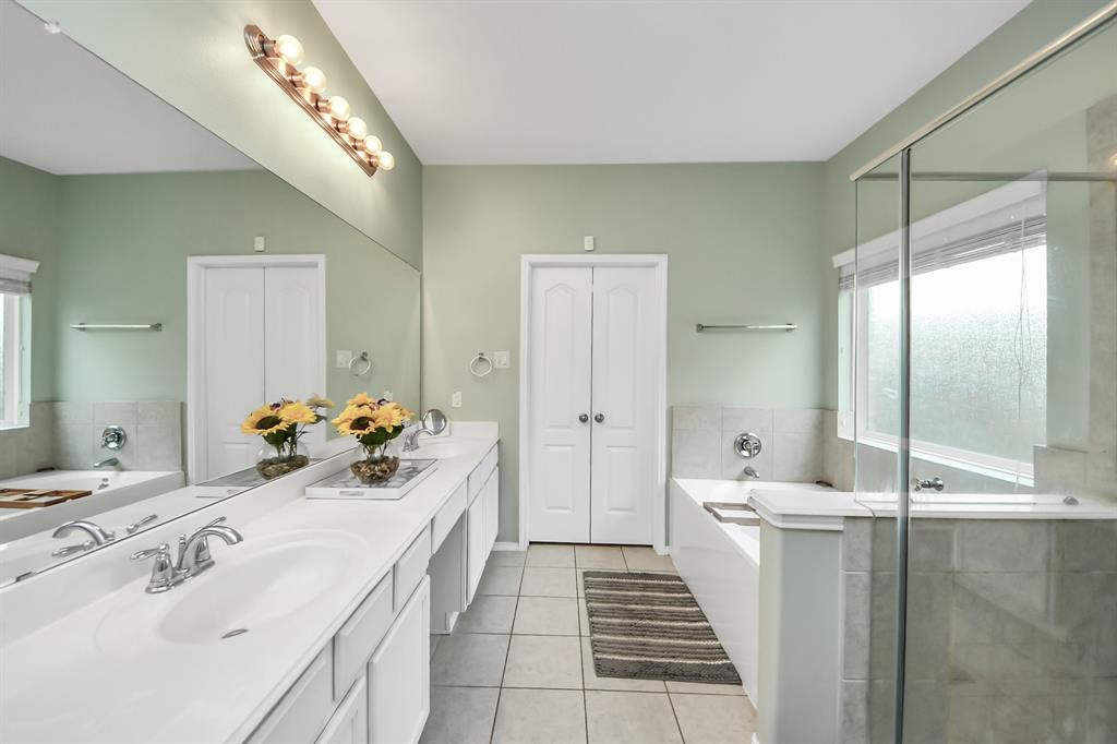 13714 Madera Bend Lane, Rosharon, Texas image 20
