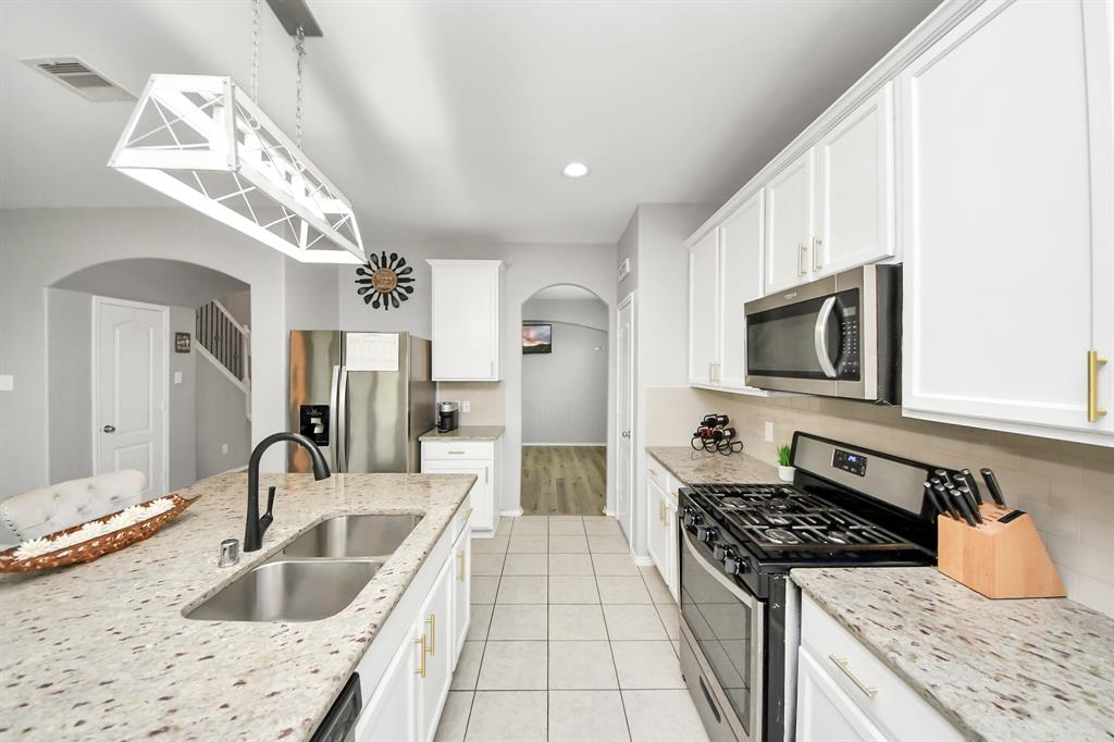 13714 Madera Bend Lane, Rosharon, Texas image 11