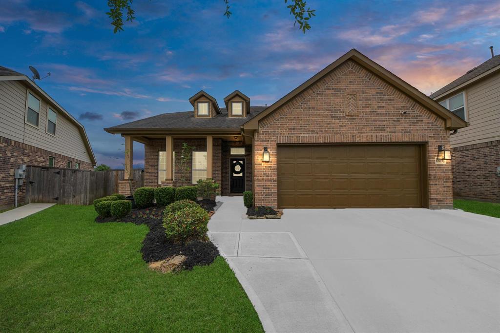 13714 Madera Bend Lane, Rosharon, Texas image 2